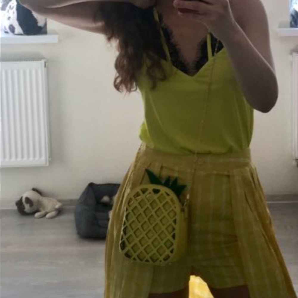 Pineapple crossbody๐LAST ONE ๐ - Picture 4 of 6